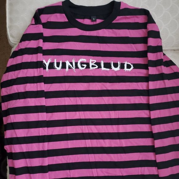 ISO: YUNGBLUD STRIPED SHIRT - Picture 1 of 2